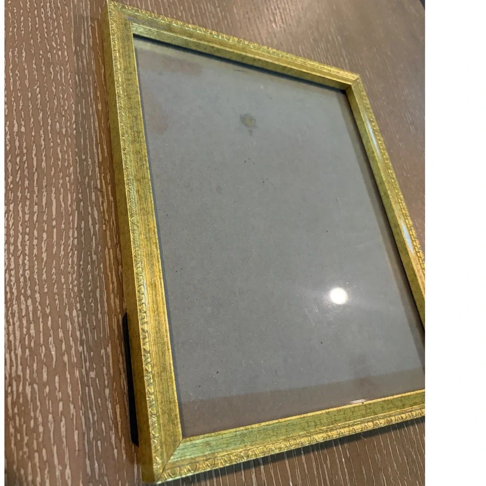 Vintage Gold Ornate Embossed 8x10 Picture Frame Tabletop Glass Display